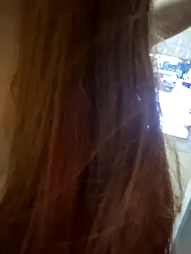 Snapshot of AliceRuivinha2 chatting on October 23, 2025, 1:05 am AliceRuivinha2 online show from October 23, 2025, 1:05 am