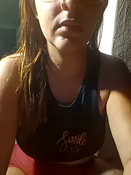 Snapshot of AliceRuivinha2 chatting on November 30, 2025, 10:58 pm AliceRuivinha2 online show from November 30, 2025, 10:58 pm