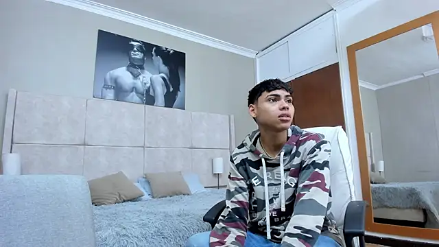 Snapshot of adam_piarse01 chatting on October 15, 2025, 8:53 pm adam piarse01 online show from October 15, 2025, 8:53 pm