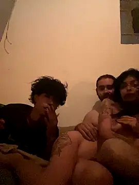 Snapshot of LawrencyLarry chatting on October 18, 2025, 3:09 am LawrencyLarry online show from October 18, 2025, 3:09 am