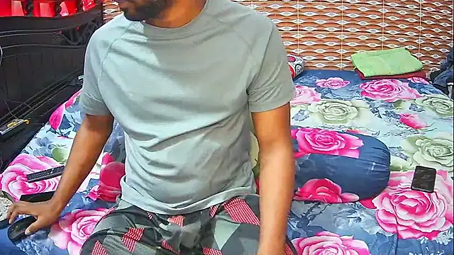 Hot Nila online show from March 17, 2026, 3:55 am