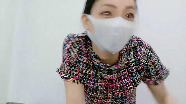 Snapshot of Mary-JP chatting on October 11, 2025, 5:50 am Mary-JP online show from October 11, 2025, 5:50 am