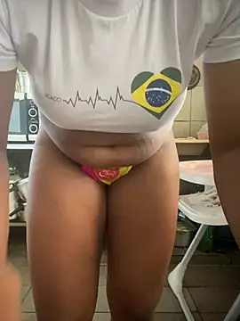 Mariaapimentinha online show from June 18, 2026, 1:15 pm