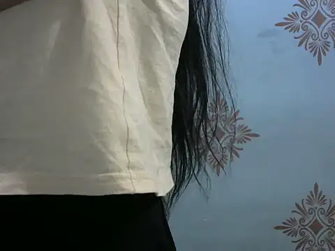 Snapshot of Misha_Sweett chatting on April 12, 2026, 12:32 pm Misha Sweett online show from April 12, 2026, 12:32 pm