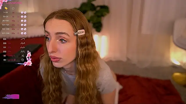 LunaBlossomX online show from February 26, 2025, 12:05 am