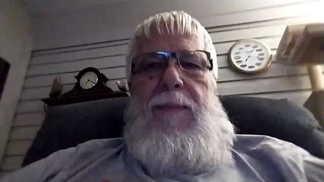 Snapshot of Futura_intx chatting on January 16, 2026, 1:20 am Futura intx online show from January 16, 2026, 1:20 am