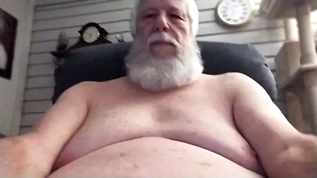 Snapshot of Futura_intx chatting on February 17, 2026, 4:57 pm Futura intx online show from February 17, 2026, 4:57 pm