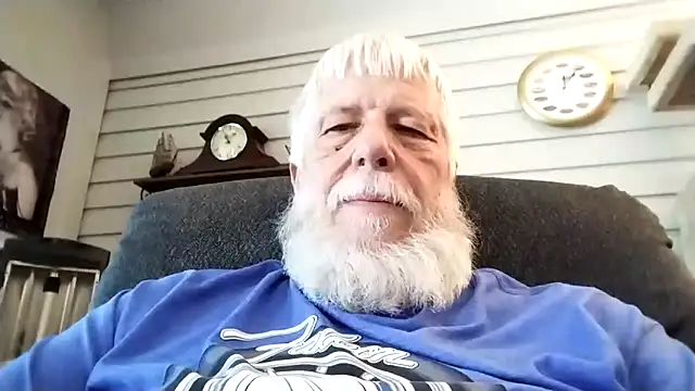 Snapshot of Futura_intx chatting on March 20, 2026, 5:07 pm Futura intx online show from March 20, 2026, 5:07 pm