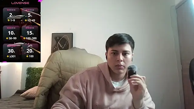 Snapshot of Thom_Ohtani chatting on February 12, 2026, 12:27 am Thom Ohtani online show from February 12, 2026, 12:27 am