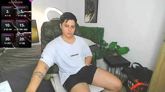 Snapshot of Thom_Ohtani chatting on February 20, 2026, 5:13 pm Thom Ohtani online show from February 20, 2026, 5:13 pm