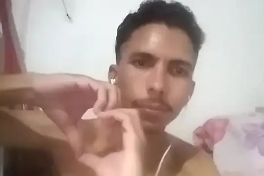 MagrinhoSaradoo online show from February 5, 2025, 2:08 am