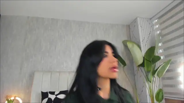 Snapshot of CamiRyder chatting on September 14, 2025, 7:35 pm CamiRyder online show from September 14, 2025, 7:35 pm