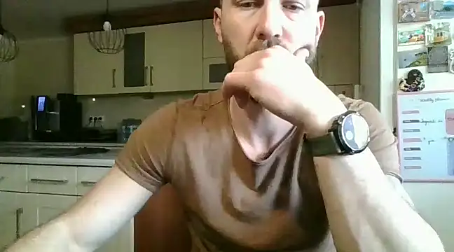 Snapshot of realdilf chatting on March 21, 2025, 6:38 am realdilf online show from March 21, 2025, 6:38 am