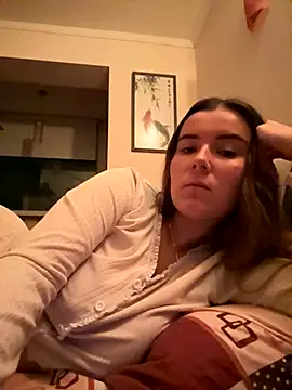 mewKate online show from October 11, 2025, 9:46 pm