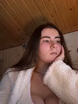 mewKate online show from February 18, 2026, 3:41 pm