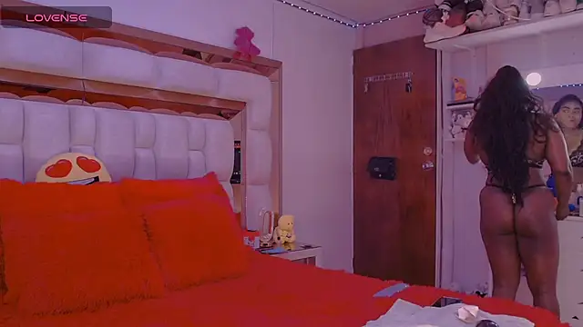 Snapshot of Aliana_Ross chatting on September 11, 2025, 9:20 am Aliana Ross online show from September 11, 2025, 9:20 am