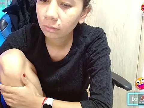 Danielagomez33 online show from February 7, 2026, 1:37 pm