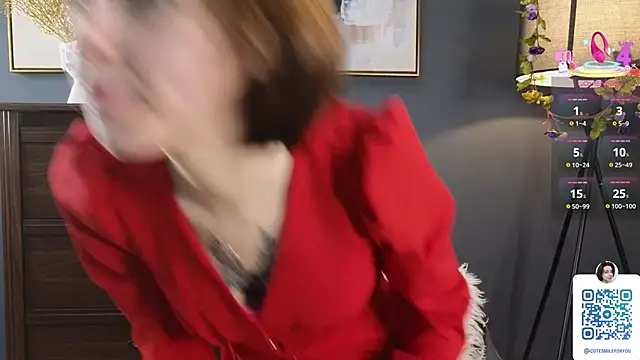 OdiliaHartnell online show from February 23, 2025, 3:29 pm