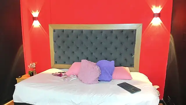 Snapshot of Charlot_Vega_ chatting on October 24, 2025, 7:43 pm Charlot Vega online show from October 24, 2025, 7:43 pm