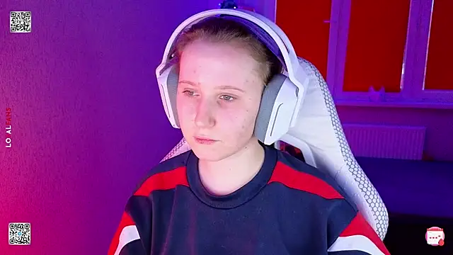 mon lola online show from March 23, 2026, 3:16 pm