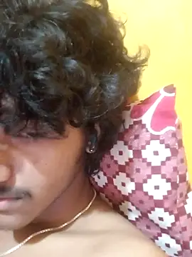 Snapshot of CosmicEmuu chatting on January 31, 2025, 5:53 pm CosmicEmuu online show from January 31, 2025, 5:53 pm