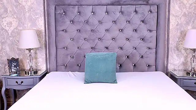 LexiRiley online show from March 8, 2026, 6:17 am