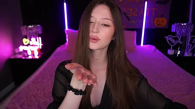 Marmeladkaaa online show from November 6, 2025, 2:29 pm