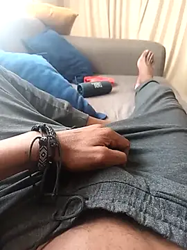 Snapshot of 1NakedTruth chatting on February 24, 2025, 9:43 am 1NakedTruth online show from February 24, 2025, 9:43 am