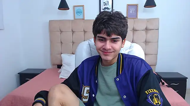 Tommy18   online show from February 7, 2025, 6:35 am