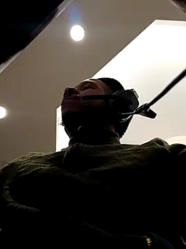 Snapshot of MrDaddyBbSnake chatting on February 27, 2025, 10:42 pm MrDaddyBbSnake online show from February 27, 2025, 10:42 pm