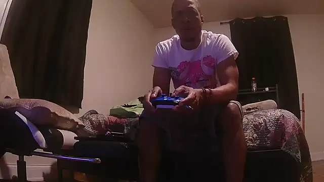 MrDaddyBbSnake online show from April 5, 2026, 2:09 am