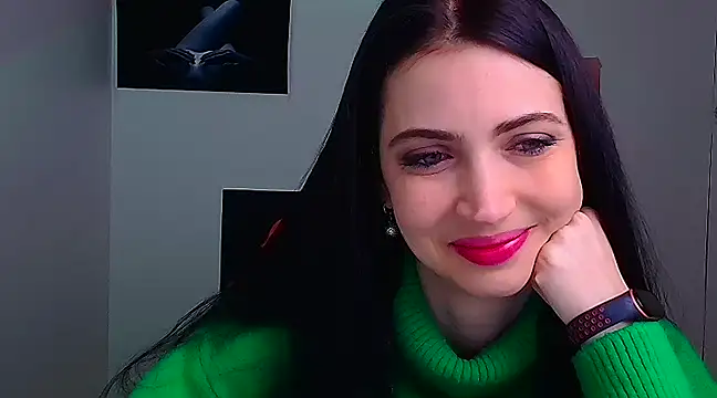 Snapshot of Amalia_amor chatting on February 3, 2025, 6:13 am Amalia amor online show from February 3, 2025, 6:13 am