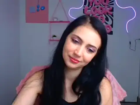 Snapshot of Amalia_amor chatting on October 12, 2025, 11:20 am Amalia amor online show from October 12, 2025, 11:20 am
