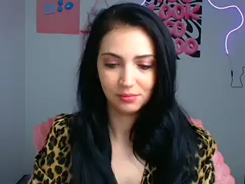 Snapshot of Amalia_amor chatting on October 13, 2025, 5:29 am Amalia amor online show from October 13, 2025, 5:29 am