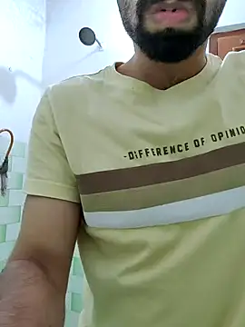 Snapshot of TOPMOON001 chatting on November 16, 2025, 6:57 pm TOPMOON001 online show from November 16, 2025, 6:57 pm