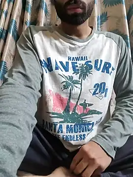 Snapshot of TOPMOON001 chatting on February 2, 2026, 7:56 pm TOPMOON001 online show from February 2, 2026, 7:56 pm