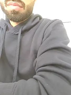 Snapshot of TOPMOON001 chatting on February 9, 2026, 9:02 am TOPMOON001 online show from February 9, 2026, 9:02 am