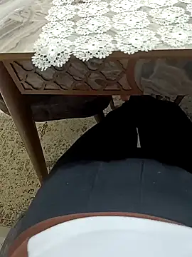 Snapshot of senle12ben chatting on January 7, 2025, 3:44 pm senle12ben online show from January 7, 2025, 3:44 pm