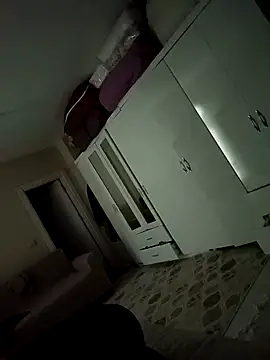 Snapshot of senle12ben chatting on January 14, 2025, 7:00 pm senle12ben online show from January 14, 2025, 7:00 pm