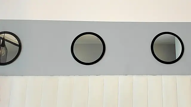 chelsea bolton  online show from February 19, 2026, 12:12 pm