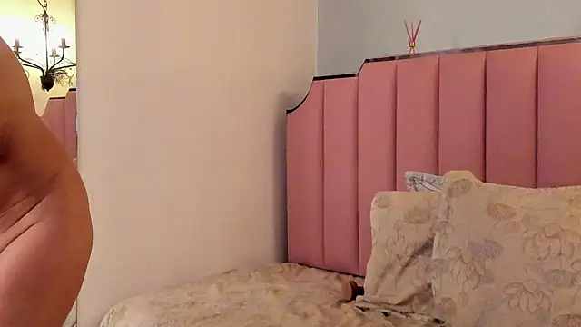 KarenSims online show from October 11, 2025, 12:58 pm