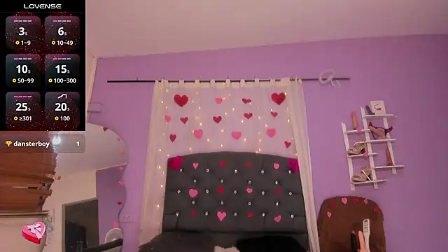 naomii 0 online show from February 14, 2026, 12:13 pm