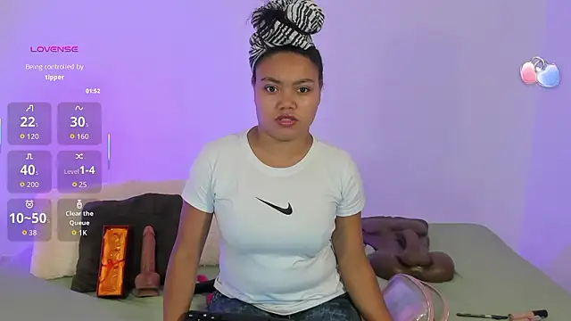 JasmineRose7 online show from March 4, 2026, 12:11 pm