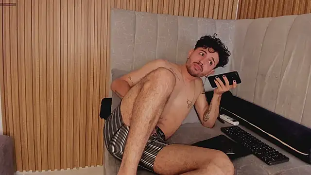 javi fox online show from February 7, 2025, 9:16 am