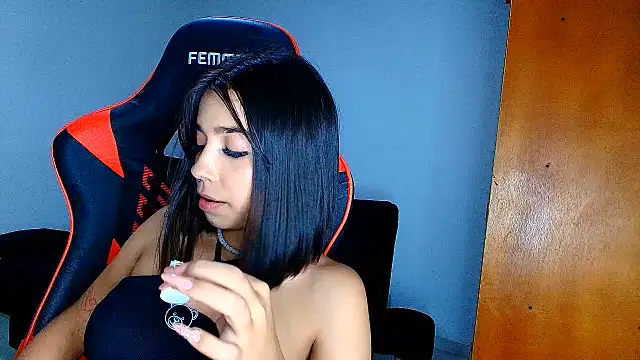 Rousse violett online show from February 24, 2026, 1:14 am