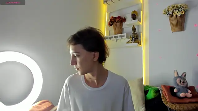 jeremy salvatore online show from November 5, 2025, 6:24 am