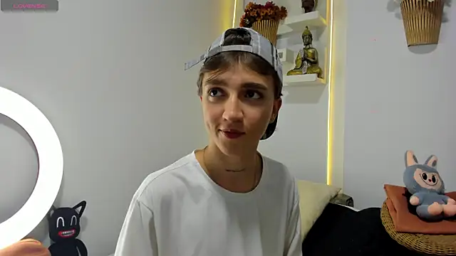 jeremy salvatore online show from November 6, 2025, 2:12 am