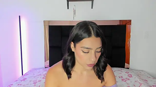 Carorosse online show from December 16, 2025, 8:14 pm