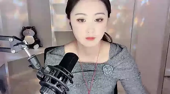 Snapshot of GUKL886 chatting on January 12, 2025, 12:01 pm GUKL886 online show from January 12, 2025, 12:01 pm