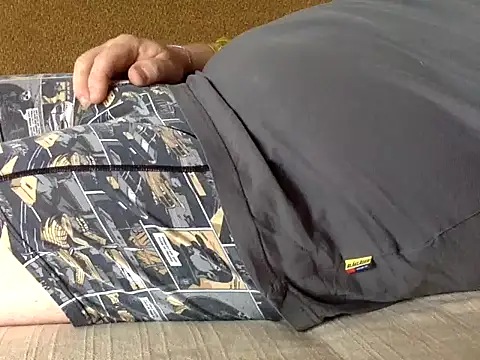 biboy463981 online show from April 16, 2026, 8:26 am